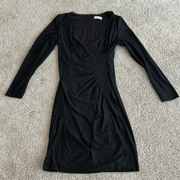 4/$20 Calvin Klein Black Sparkly Cinched Waist V Neck Knee Length Dress Small - Picture 1 of 6